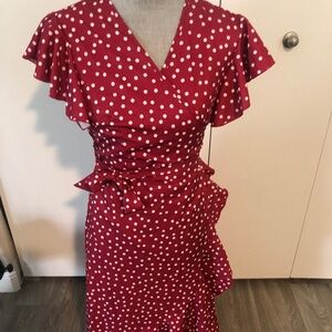 BRAND NEW THIS STUNNING FLOWING RED POLKA DOT DRESS SIZE MED